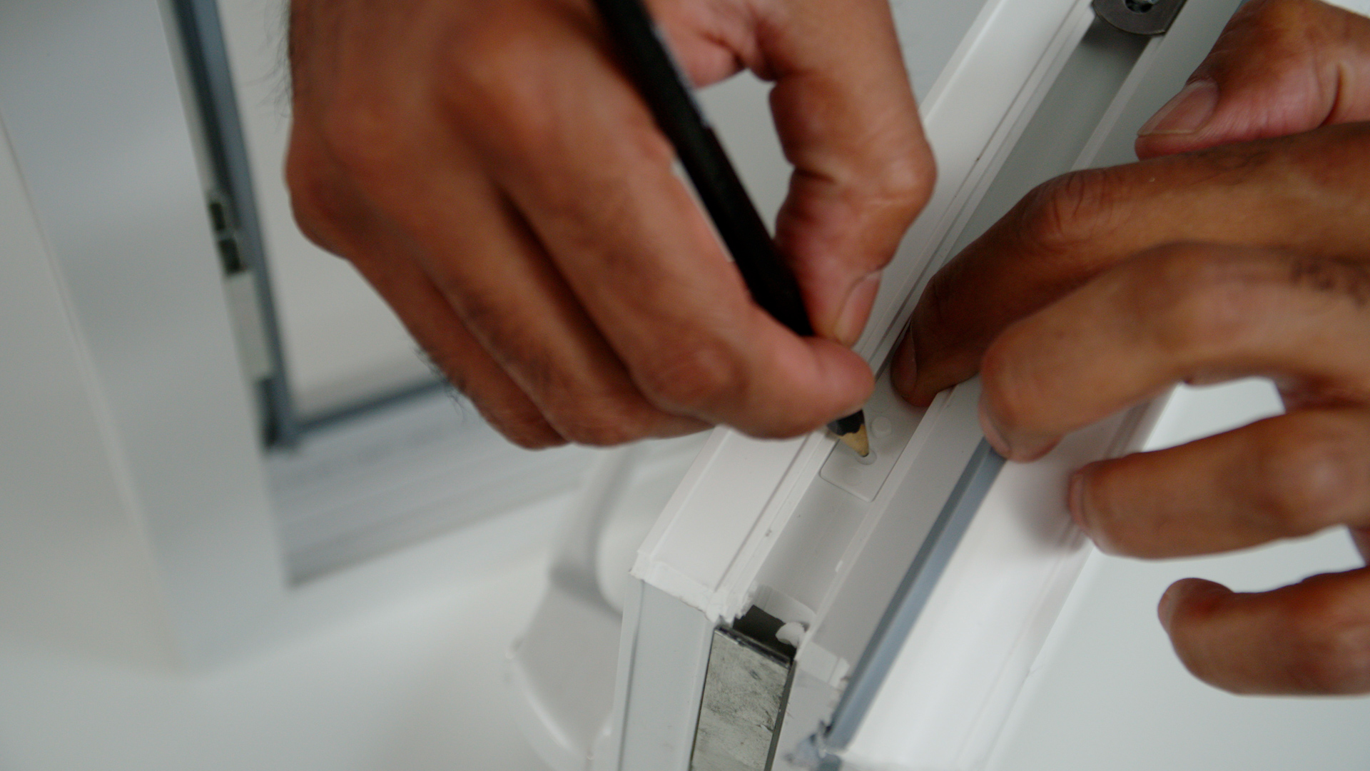 ERA WindowSense Installation Video Edit V11.00_03_06_16.Still020.jpg